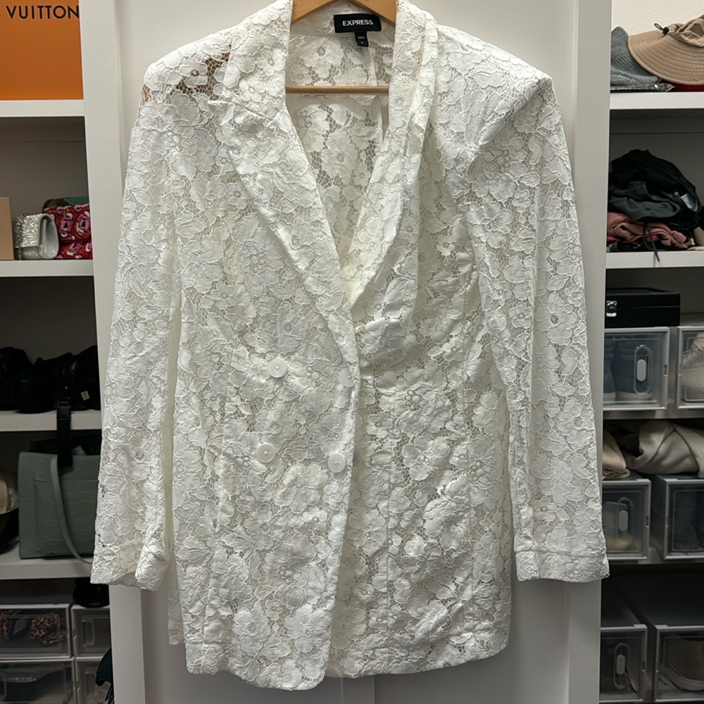 Express blazer. Great condition. Worn twice